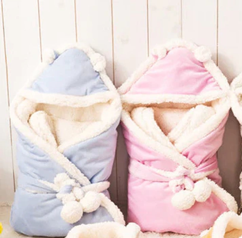 "Snuggle Up with Baby Lamby: Ultra Soft Velour Fleece Blanket for Cozy Comfort!"